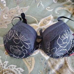 NWT CK bra